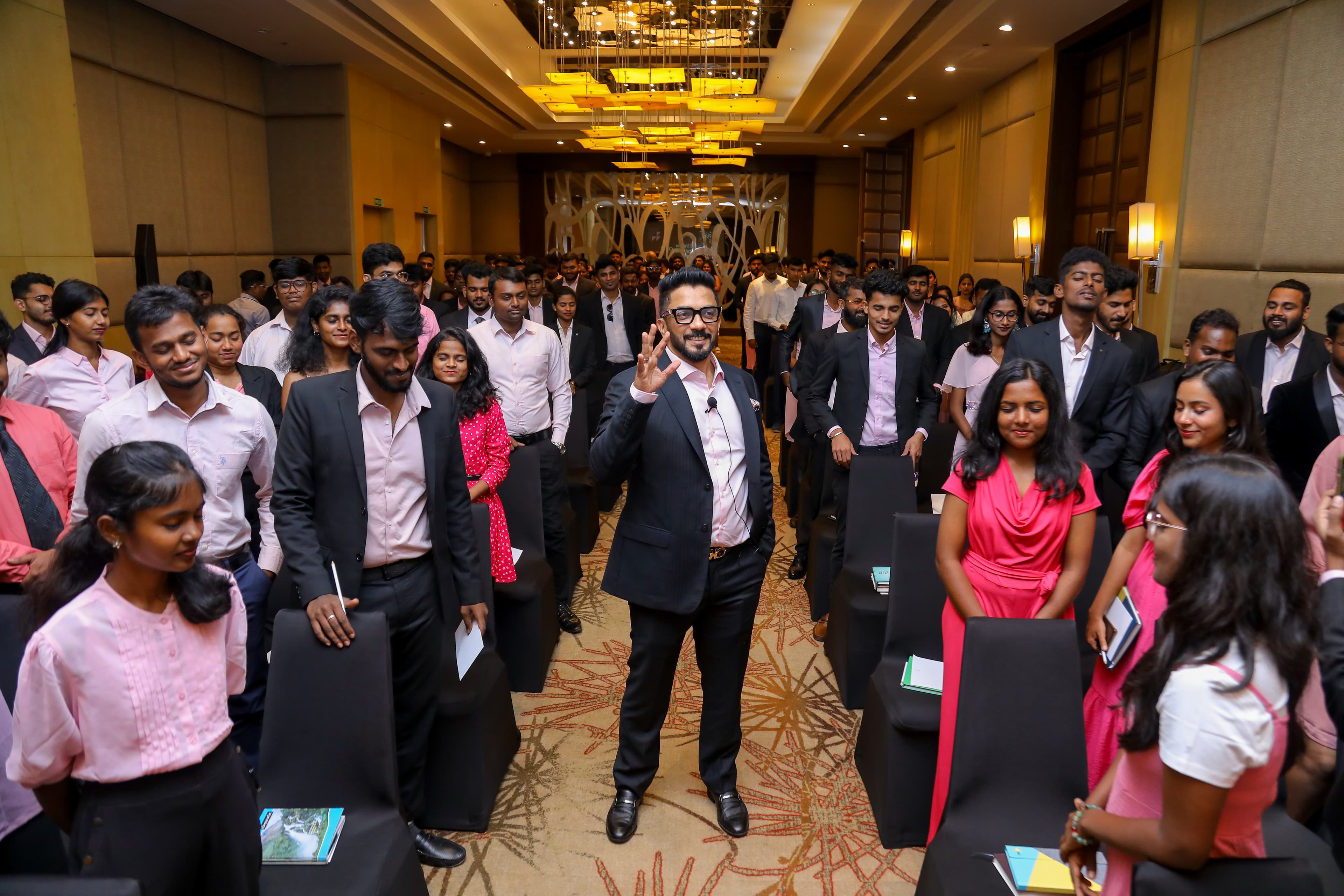 MENTOR TO ASPIRING ENTREPRENEURS